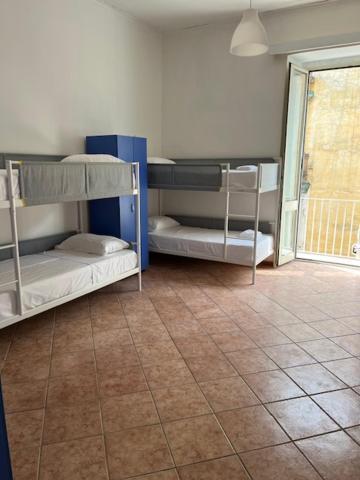Coremi Hostel Naples Exterior photo